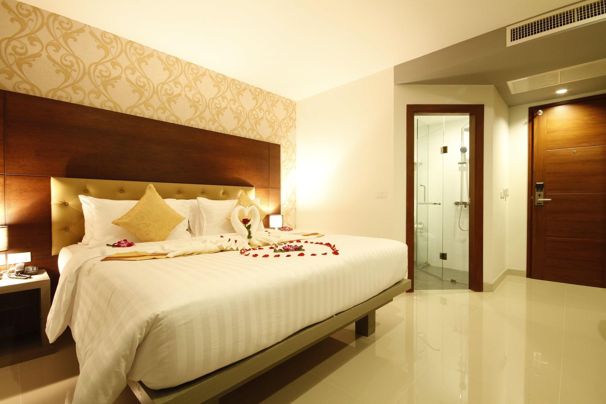 Hemingways Silk Hotel Patong Ngoại thất bức ảnh