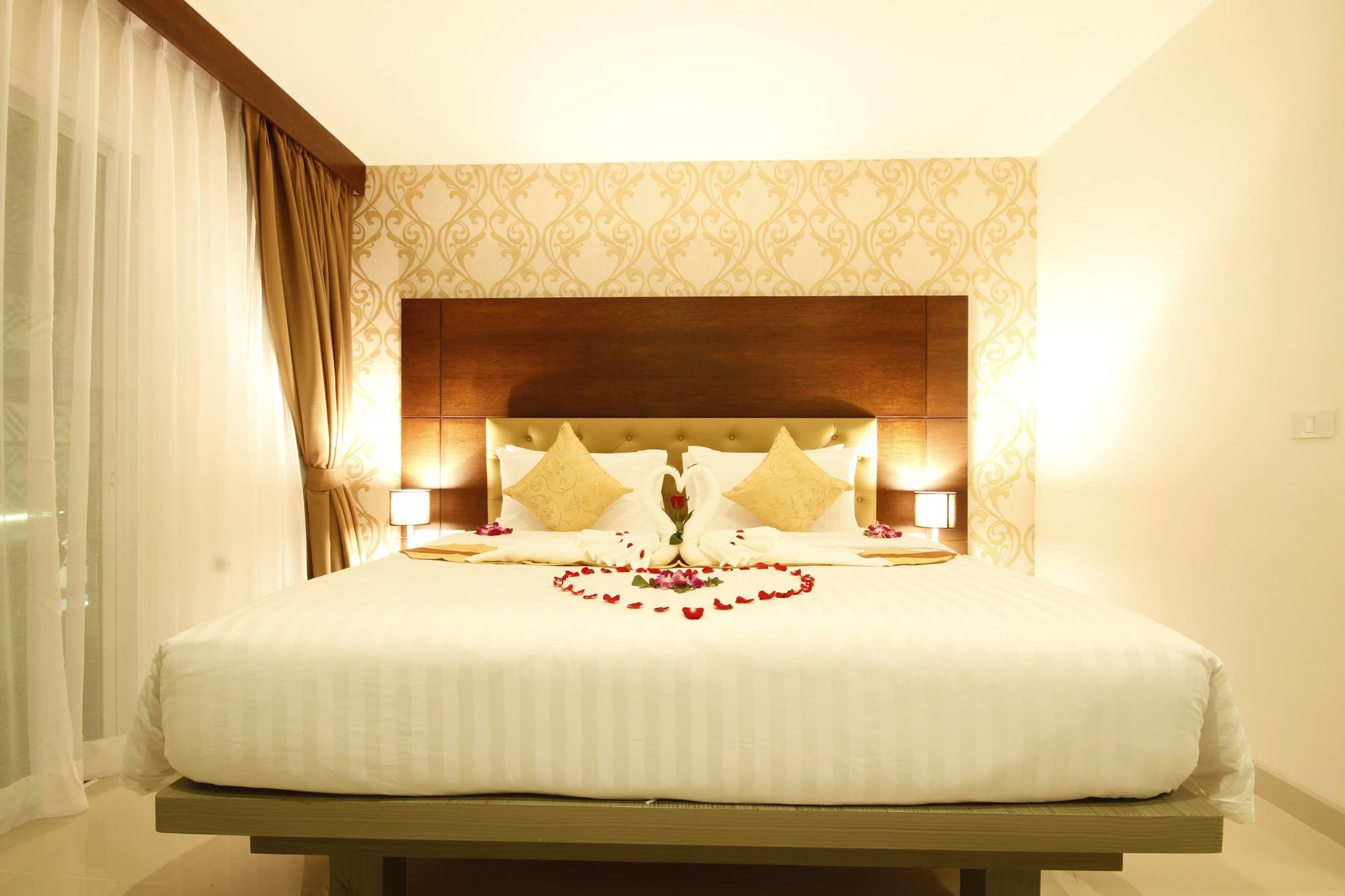 Hemingways Silk Hotel Patong Ngoại thất bức ảnh