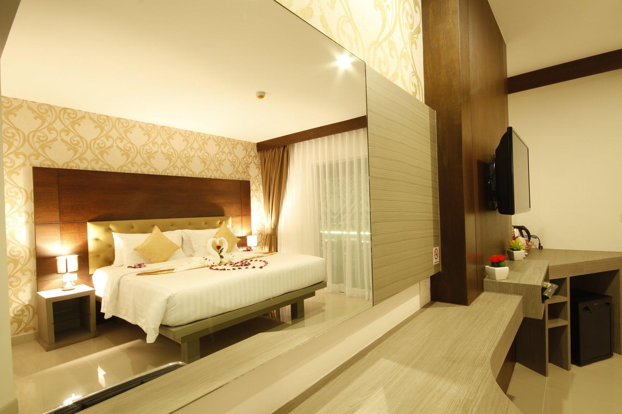 Hemingways Silk Hotel Patong Ngoại thất bức ảnh