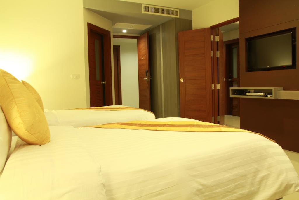 Hemingways Silk Hotel Patong Ngoại thất bức ảnh