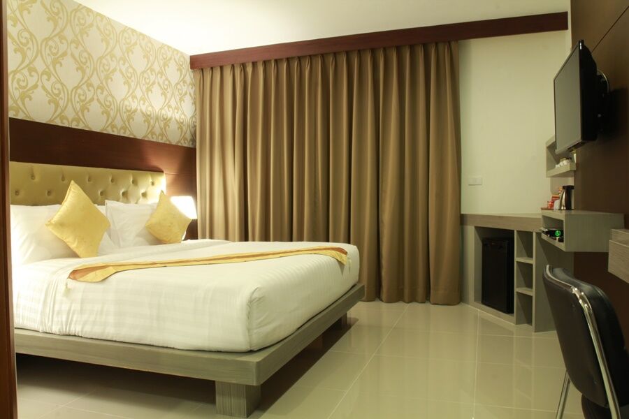 Hemingways Silk Hotel Patong Ngoại thất bức ảnh