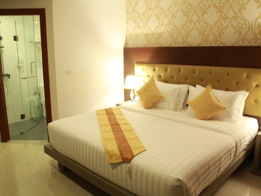 Hemingways Silk Hotel Patong Ngoại thất bức ảnh