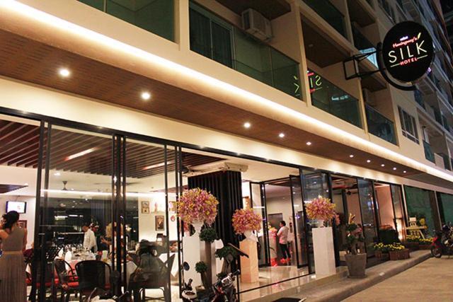 Hemingways Silk Hotel Patong Ngoại thất bức ảnh