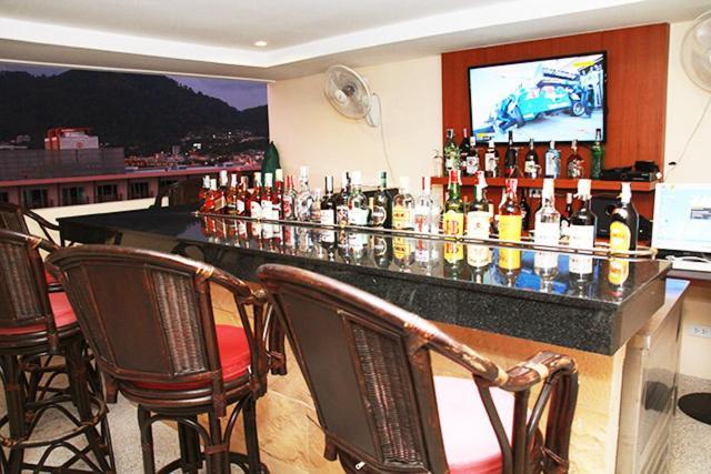 Hemingways Silk Hotel Patong Ngoại thất bức ảnh